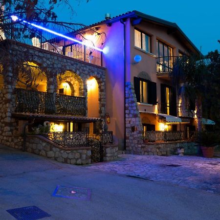 Residence Villarcangelo マリーナ・ディ・カメロータ エクステリア 写真