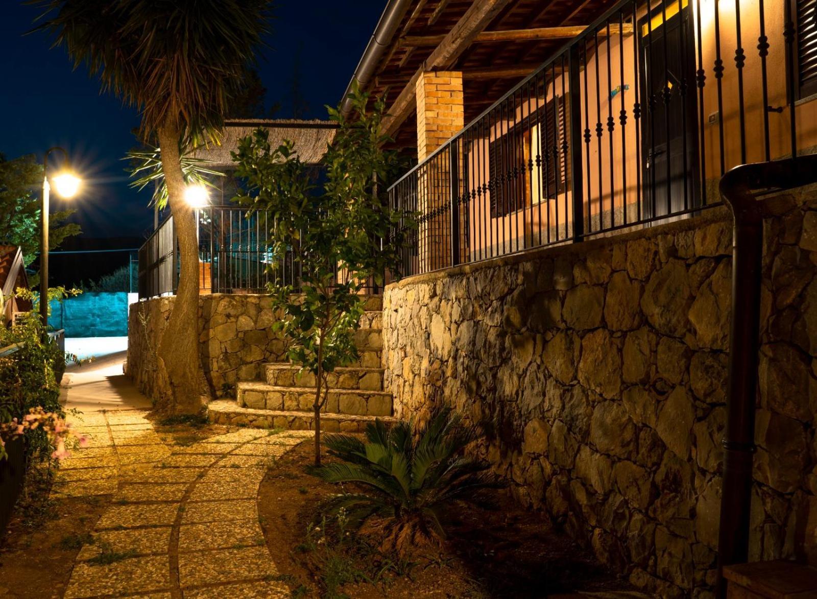 Residence Villarcangelo マリーナ・ディ・カメロータ エクステリア 写真