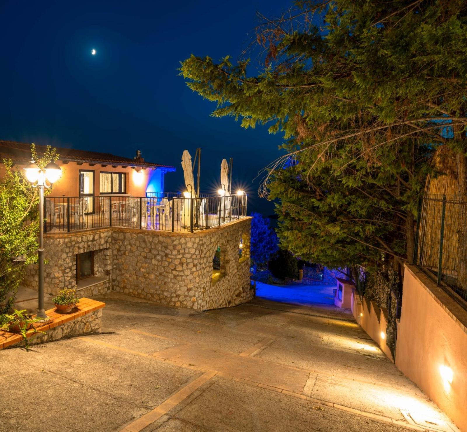 Residence Villarcangelo マリーナ・ディ・カメロータ エクステリア 写真